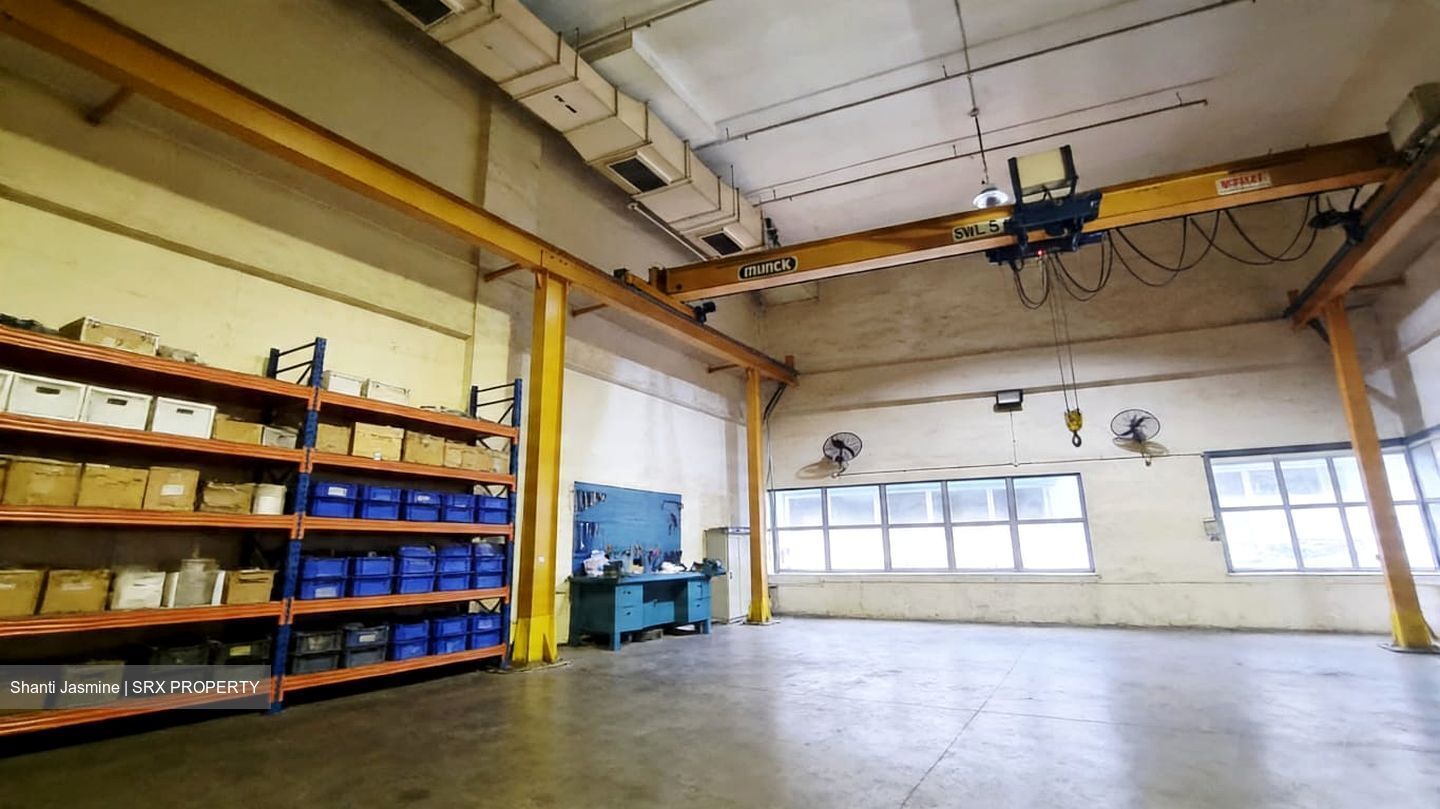 Tuas Lot (D22), Warehouse #549303971